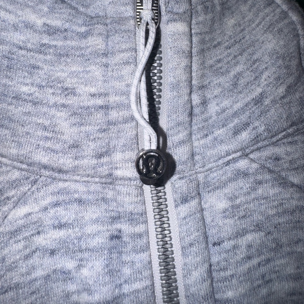 Lululemon Athletica Gray Knit Fabric